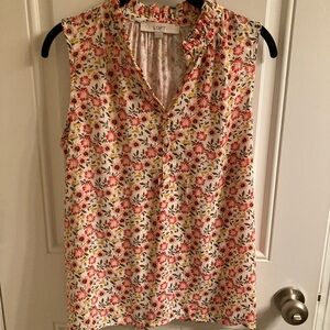 Very nice Loft sleeveless blouse.
